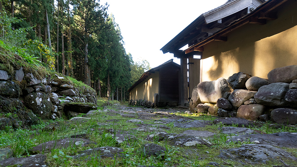 門土塀復原地